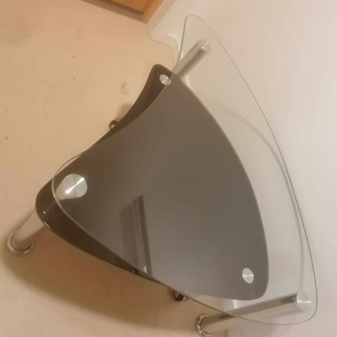 NY PRIS 500 kr  Salong glassbord