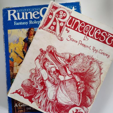 Runequest 3e Boxed set/Runequest 2e Rulebook