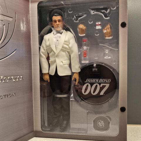 James Bond samleobjekt figurer