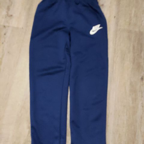 Nike treningsbukse, str 137-147