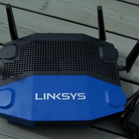 Linksys WRT 1900 ACS Router