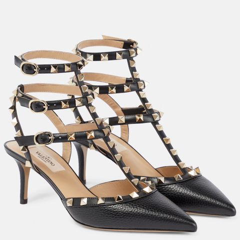 Valentino Garavani's Rockstud pumps 37