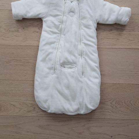 Newbie Baby Dress til salgs!