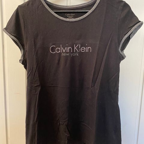Calvin Klein t-skjorte, str L