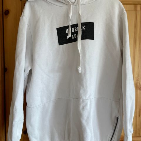 Unbreakeable hoodie XL