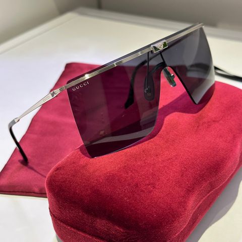 Gucci GG1096S solbrille