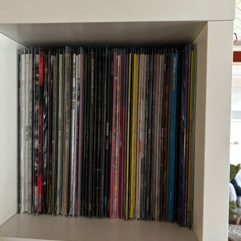 Masse metal/hard rock/rock/indie på vinyl, cd og kassett (oppdatert 11.august)