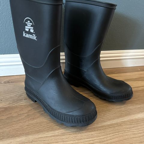 Kamik Stomp gummistøvler str. 31 - pent brukt (nypris 429kr)