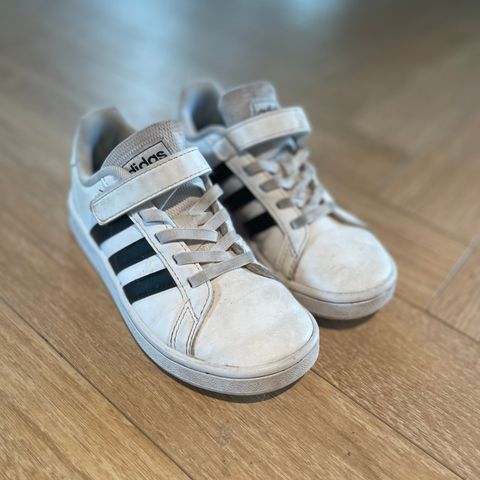 Adidas joggesko str 29