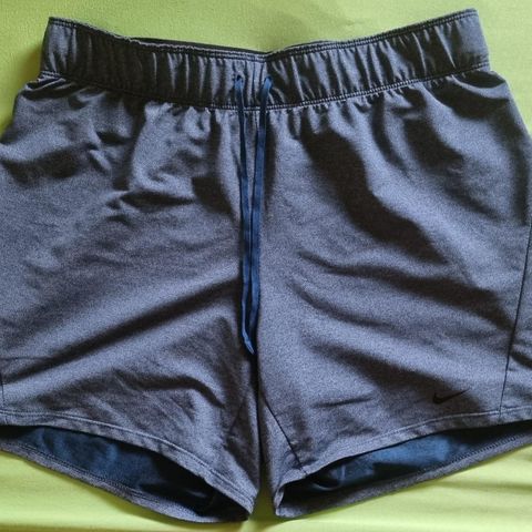 Unisex løpeshorts fra Nike - str. S