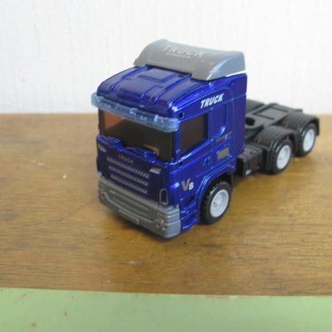 Truck V8 - container (blå) 10 cm - Se bilder!