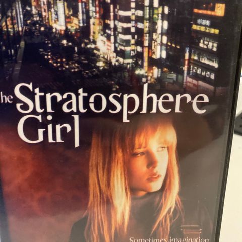 The stratosphere girl (Norsk tekst) Dvd