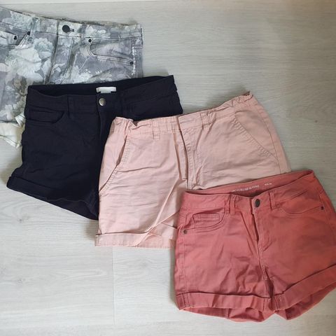 Pent brukte shorts, str xs, 34.