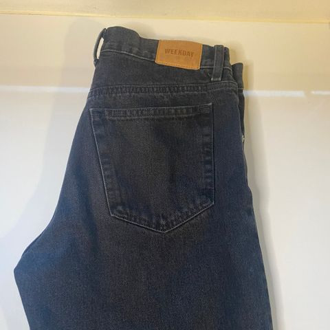 Barrel Weekday Jeans-som NY