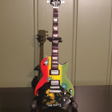 Bob Marley Display Mini Guitar