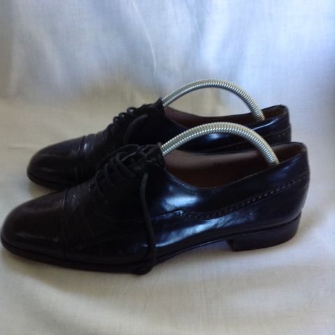 Bally Italy Black Calf Leather size UK 6.5, US 7.5D, EU 41.5