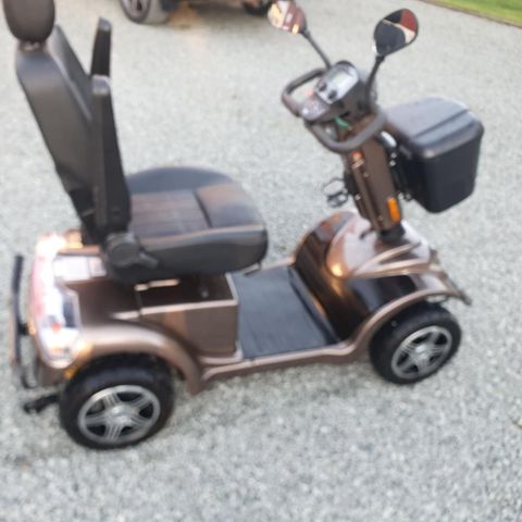 Wee Car Senior Scooter ELbjørg Maxi