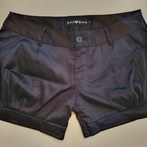 Redial Luxury shorts