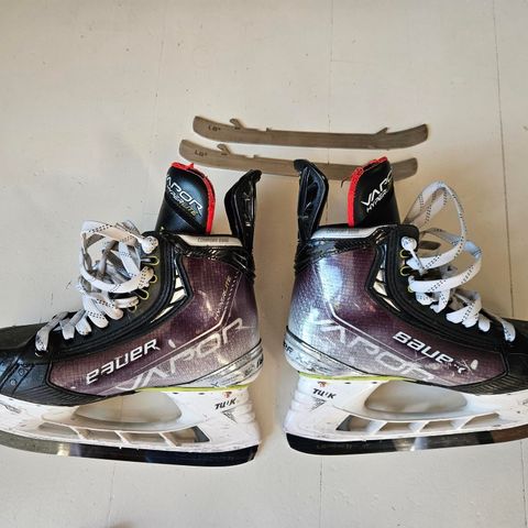 Bauer Vapor Hyperlite