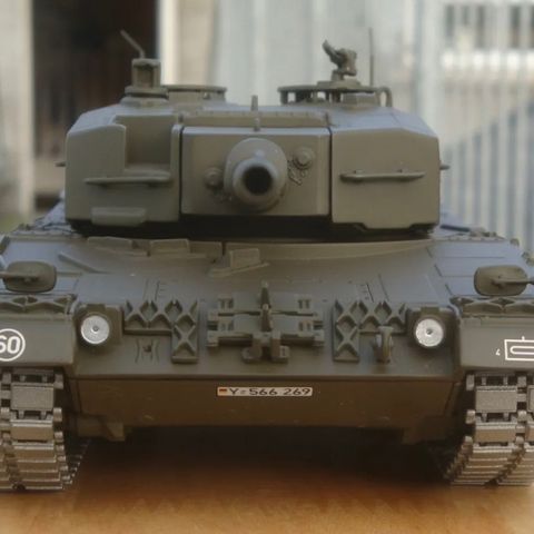 Stridsvogn Leopard 2A4