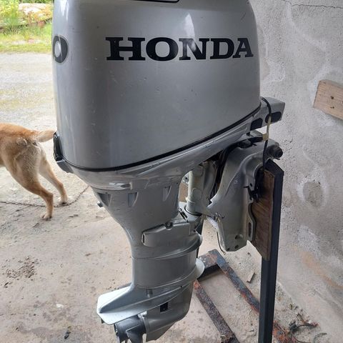 Honda BF30 selges i deler