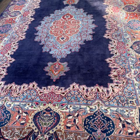 Stort unikt persisk teppe i ull