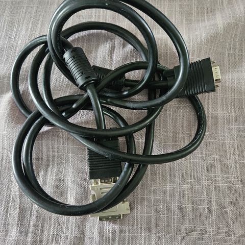 Tykk VGA kabel med adapter til dvi-d