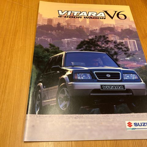 BILBROSJYRE - SUZUKI VITARA V6 5-DOOR WAGON - 1995
