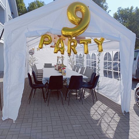 Utleie av partytelt - 6x3m - plass til 18 personer