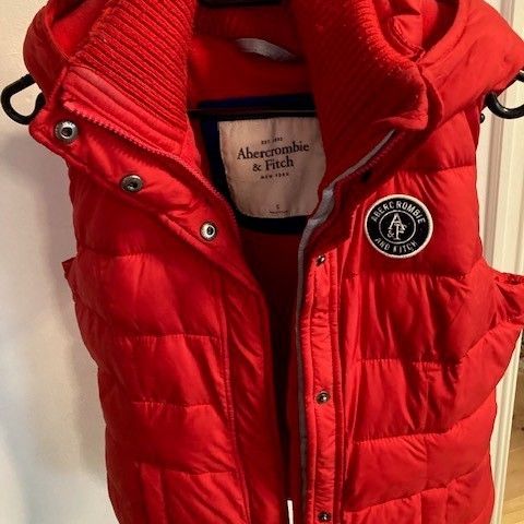 Abercrombie & Fitch vinter vest med hette str S