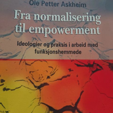 Fra normalisering til empowerment