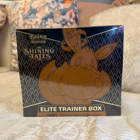 Shining Fates Elite Trainer Box Pokemonkort