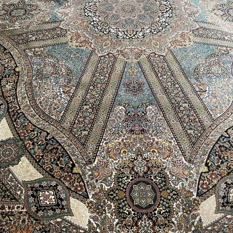 Pent brukt persiske teppet