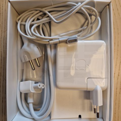 60W MagSafe Power Adapter