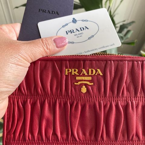 Prada lommebok