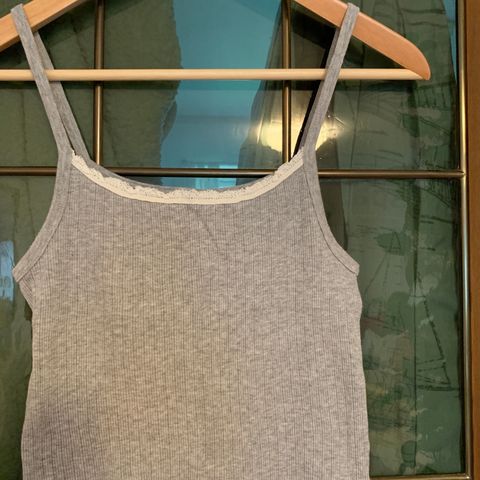 Brandy Melville singlet