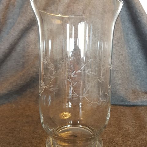 Vase til salgs NY PRIS