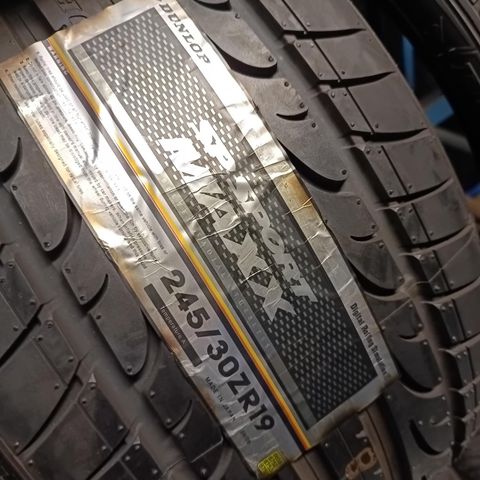 Dunlop 245 30 19 sport maxx