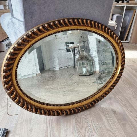 Ovalt speil vintage