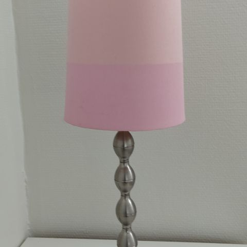 Søte flott rosa vintage bordlampe