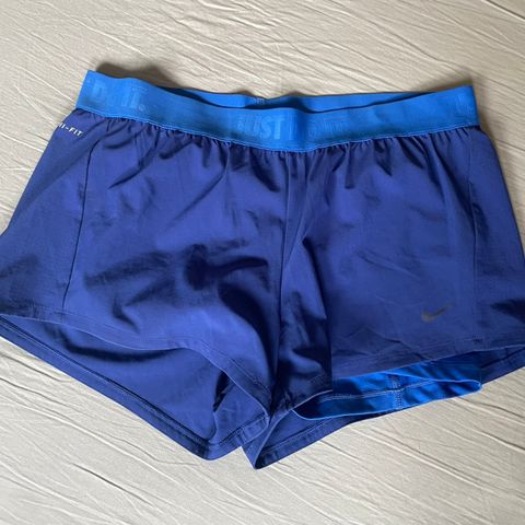 Nike løpeshorts str M