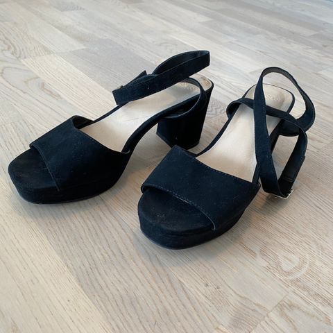 Sandaletter | Str 5 (passer til 38) | 8cm høy hæl