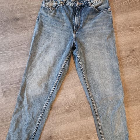 Ubrukte Monki jeans (high waist)