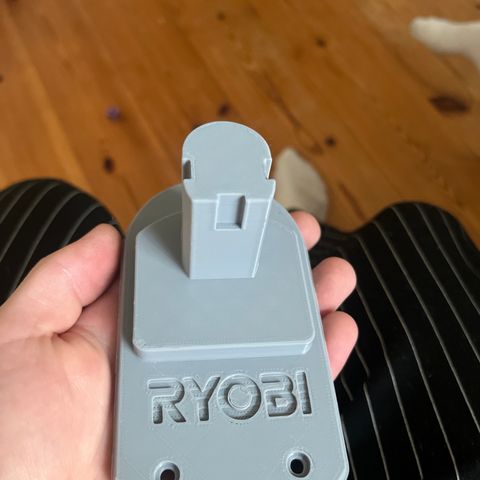 Ryobi verktøy holder med logo