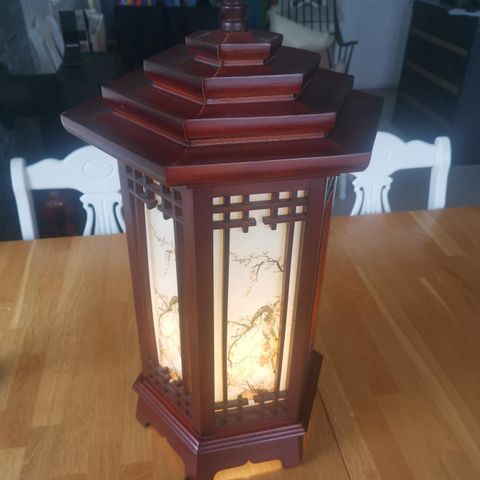 Kinesisk lampe.