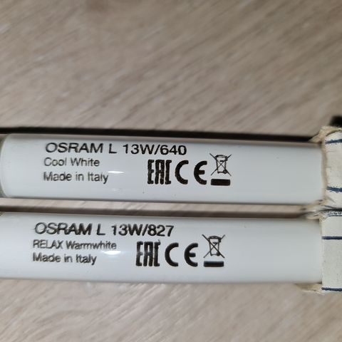 Osram lysstoffrør L 13 827 og 640