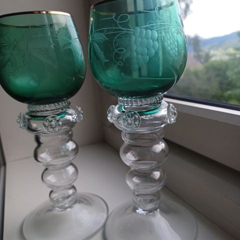 Grønne rhømerglass