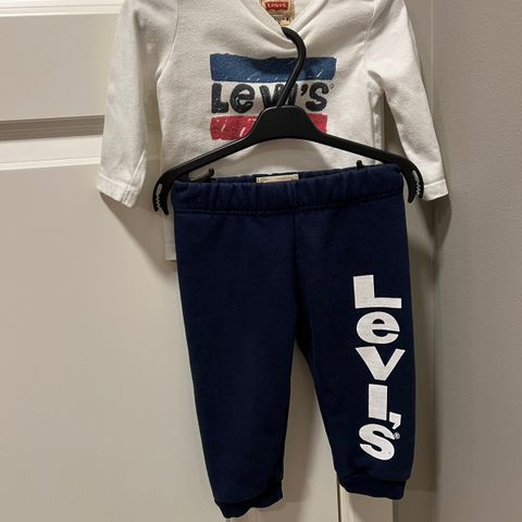 Levis sett str 74