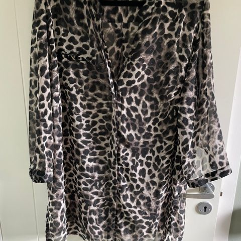 Lekker chiffon bluse