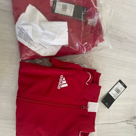 Adidas- ny jakke str. 128 -2 stk.